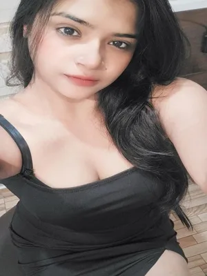 Sonakshi Working With Massage Republic.